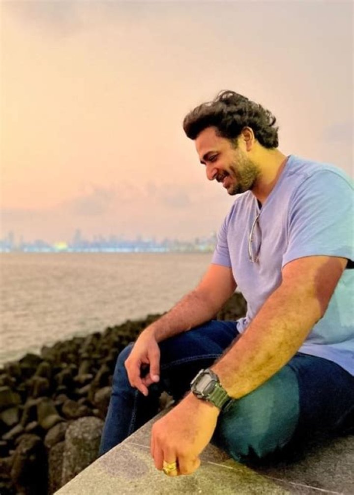 Sarwar Ahuja Height, Weight, Age, Body Statistics