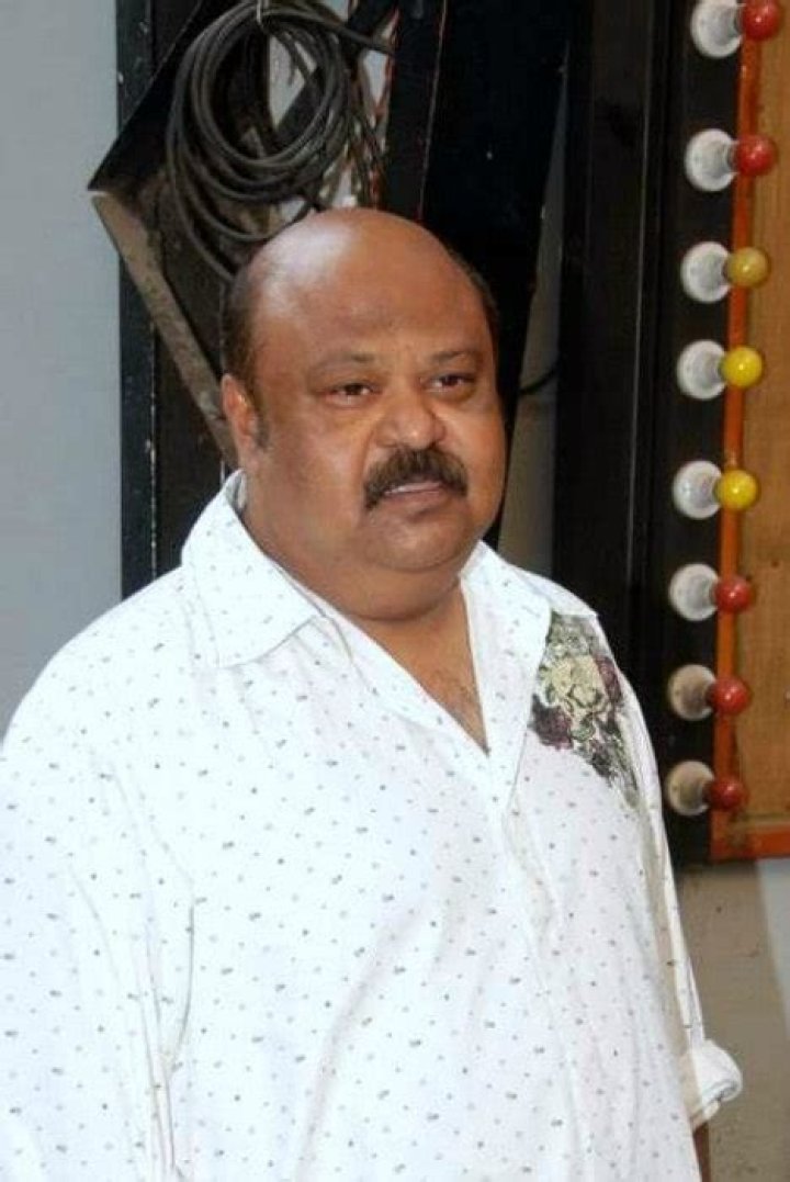 Saurabh Shukla Height, Weight, Age, Body Statistics