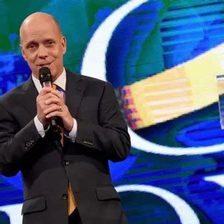 Scott Hamilton Net Worth | Celebrity Net Worth