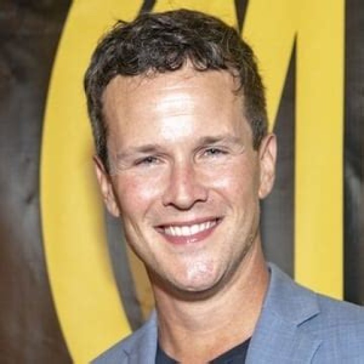 Scott Weinger - Bio, Age, net worth, siblings, Wiki, Facts and Family