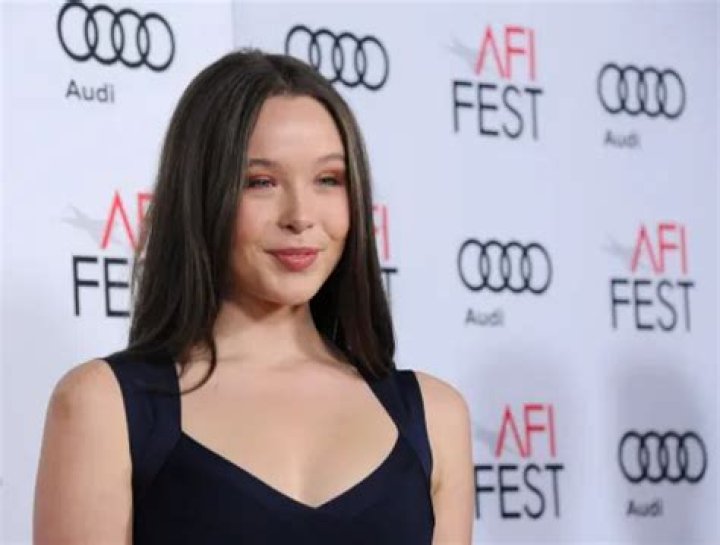 See Warren Beatty & Annette Bening’s Actor Daughter Ella