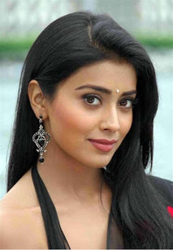 Shriya Pushpendra Saran Arshvir Kaur Bajwa Height, Weight, Net Worth, Age, Birthday, Wikipedia, Who, Instagram, Biography