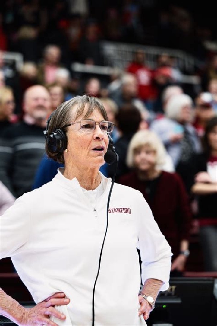 Stanford Women's Basketball Head Coach Tara vanDerveer Net Worth, Salary, Married, Stats