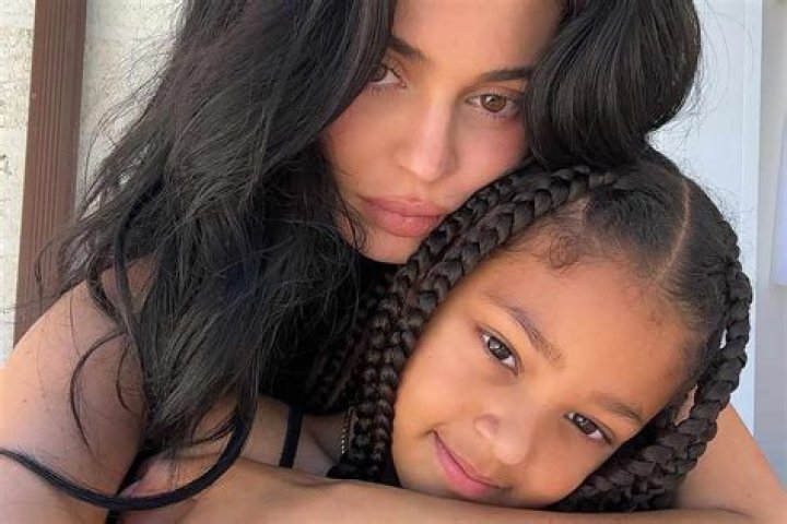 Stormi Webster Is Smiling With Kylie Jenner In New Pic – Hollywood Life