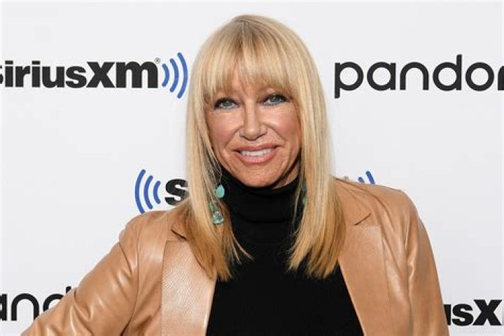 Suzanne Somers Regrows Breast? Says Stem Cells Worked After Cancer – Hollywood Life