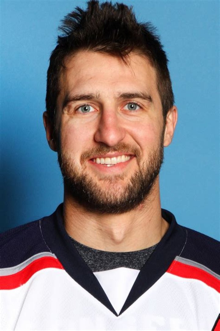 Tanner Glass - Bio, Age, Wiki, Facts and Family