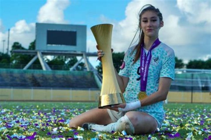 Tatiana De Los Rios - Bio, Age, Wiki, Facts and Family