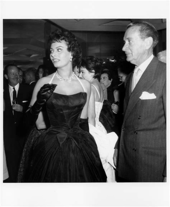 The Famous Photo Sophia Loren Will Never Autograph for a Fan