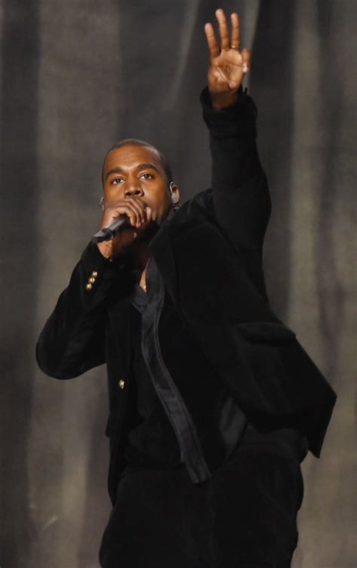 The Reason He Stormed Off During Vegas Show – Hollywood Life