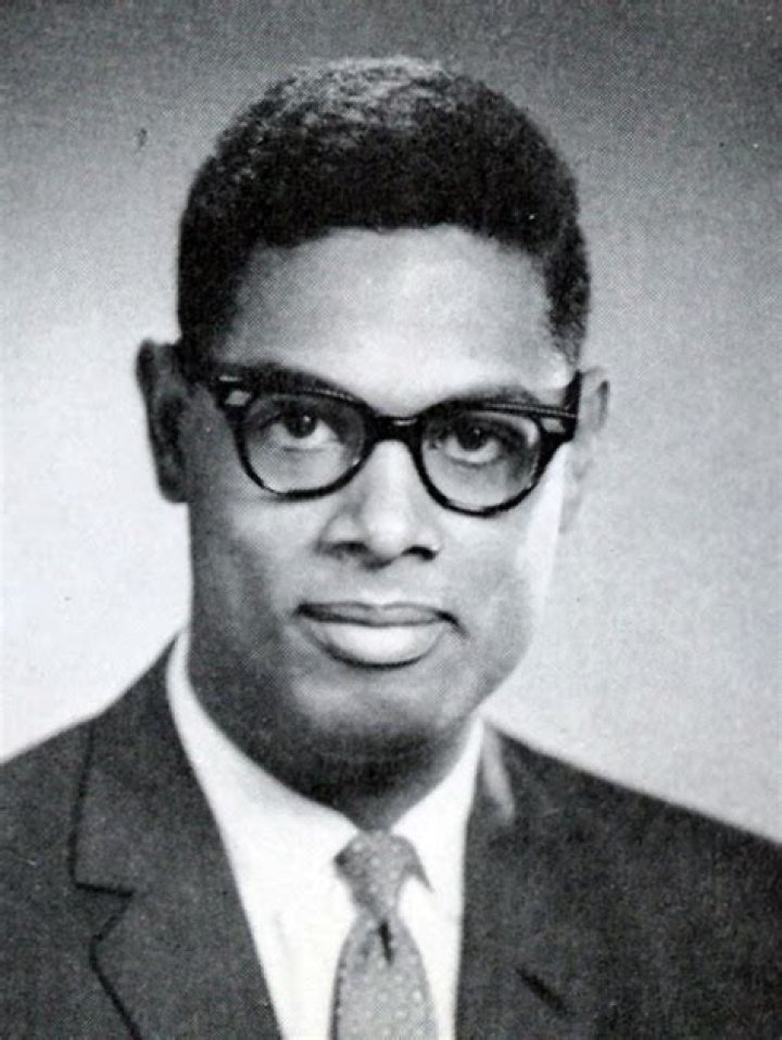 Thomas Sowell - Bio, Age, Wiki, Facts and Family