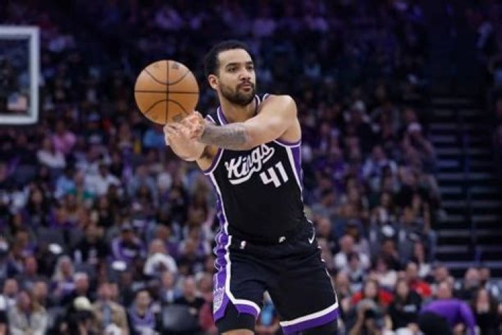 Trey Lyles Bio - highlights, stats, salary, net worth, bio, career, nba, nationality, earnings, age, relationship, affair, girlfriend, wife, children