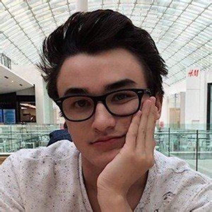 
Tristen Maclean Height, Weight, Net Worth, Age, Birthday, Wikipedia, Who, Nationality, Biography 