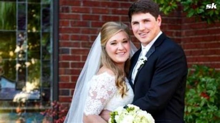 Troy Merritt's Wife Courtney Merritt Bio, Married Life, Husband, Children, & Net Worth