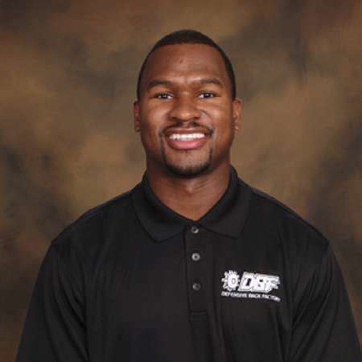 Troy Nolan Bio - affair, married, spouse, salary, net worth, bio, career