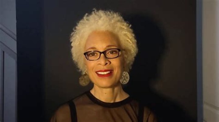 Valarie Pettiford - Bio, Age, Wiki, Facts and Family
