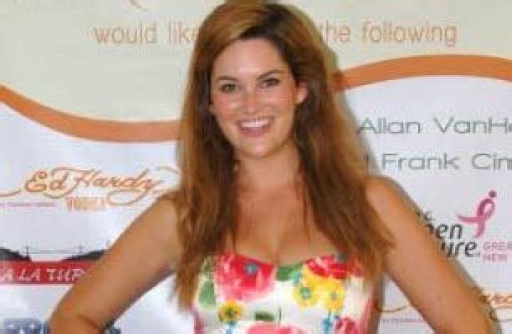 Whitney Thompson Height, Weight, Age, Spouse, Children, Facts, Bio