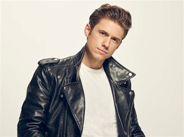 Who Is Aaron Tveit? 5 Things To Know About Danny Zuko In ‘Grease: Live’ – Hollywood Life
