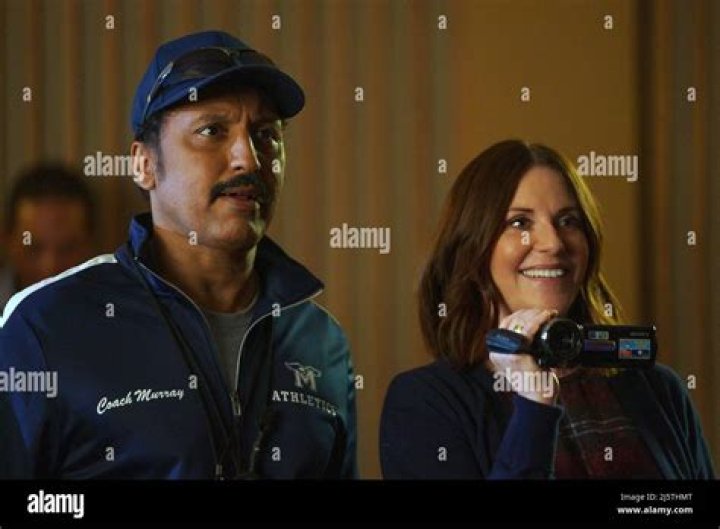 Who is Aasif Mandvi Dating Now