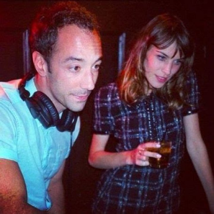 Who is Albert Hammond Jr. Dating Now