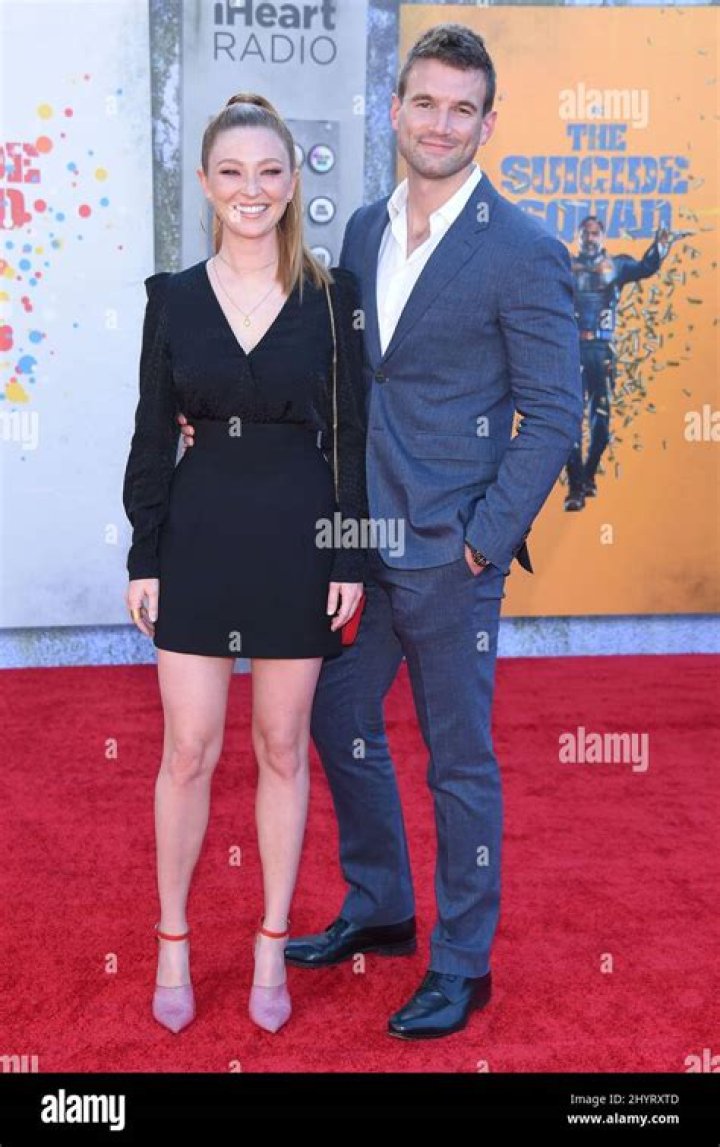 Who is Alex Russell Dating Now