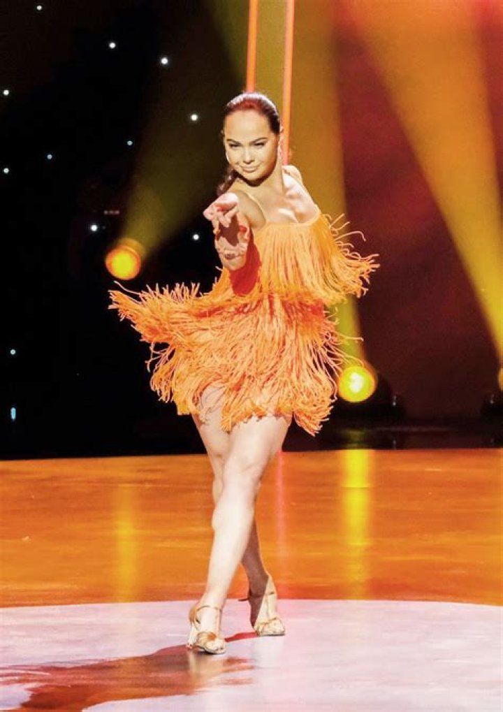 Who Is Alexis Warr? About ‘So You Think You Can Dance’ Champ On ‘DWTS’ – Hollywood Life