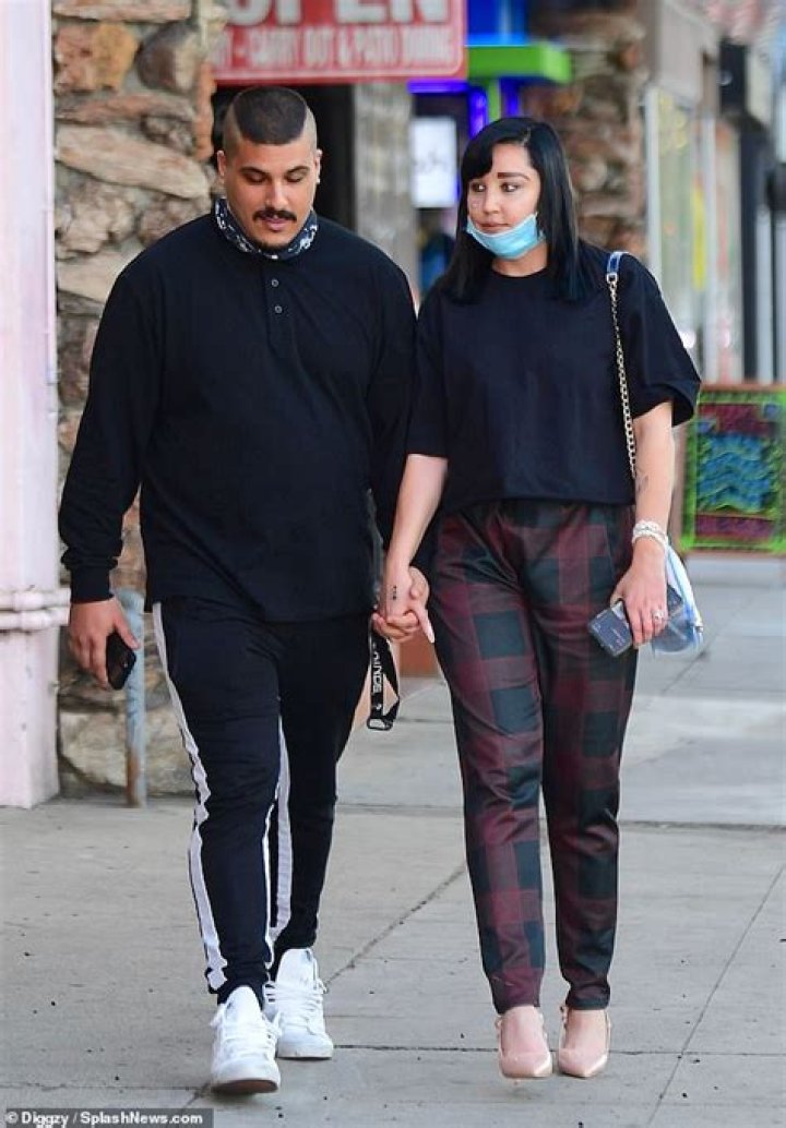 Who is Amanda Bynes Dating Now