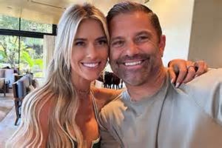 Who is Christopher Drew Carter Dating Now