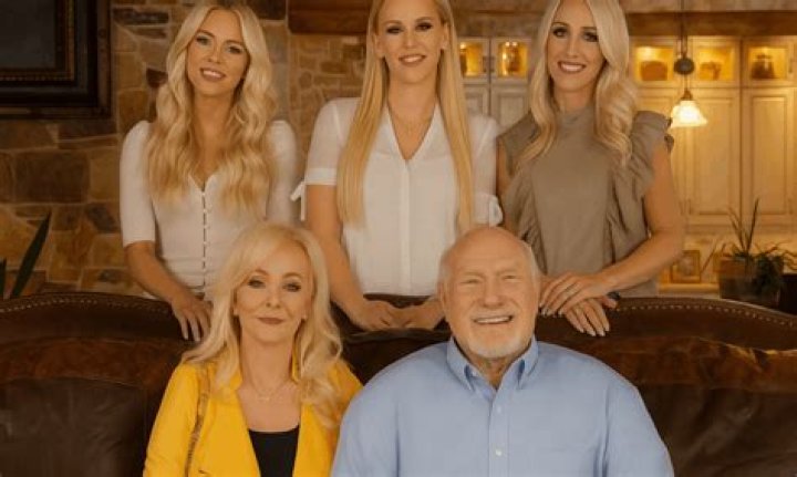 Who is CoryxKenshin Dating Now