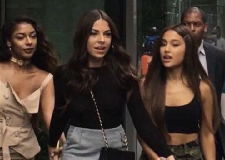 Who is Courtney Chipolone Dating Now