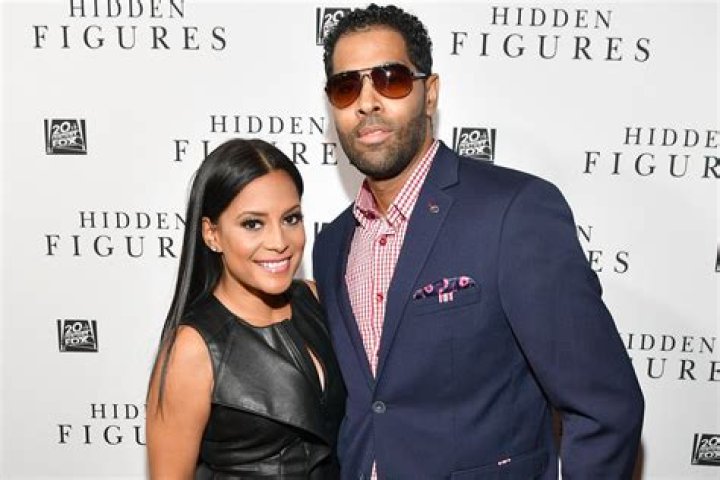 Who is Darren Naugles Dating Now?