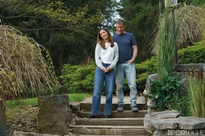 Who is David Hollander Dating Now