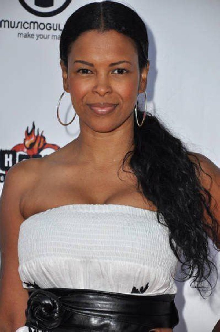 Who is Dawn Robinson Dating Now