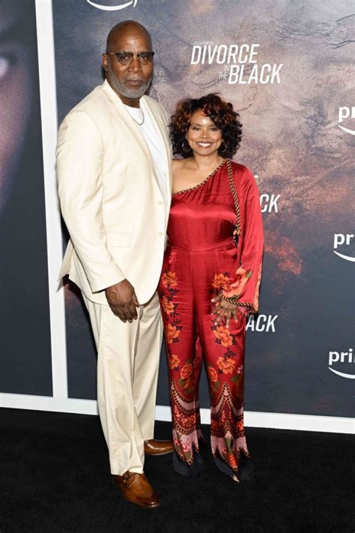 Who is Debbi Morgan Dating Now?