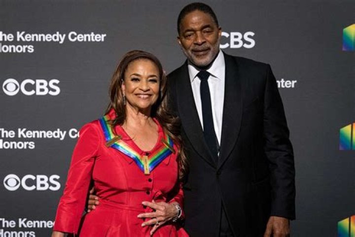 Who is Debbie Allen Dating Now