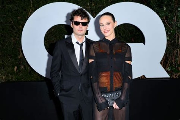 Who is Devon Nicholson Dating Now