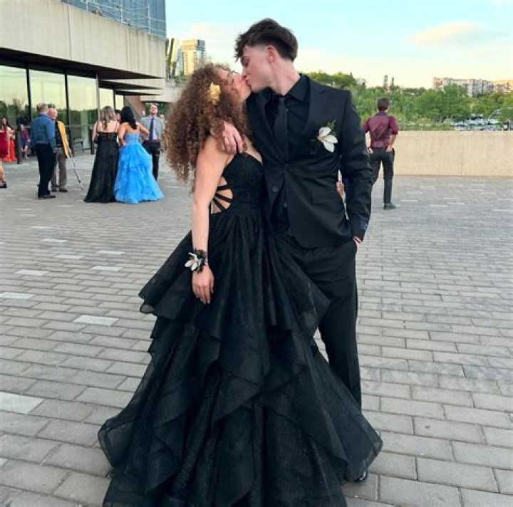 Who is Eli Maiman Dating Now?