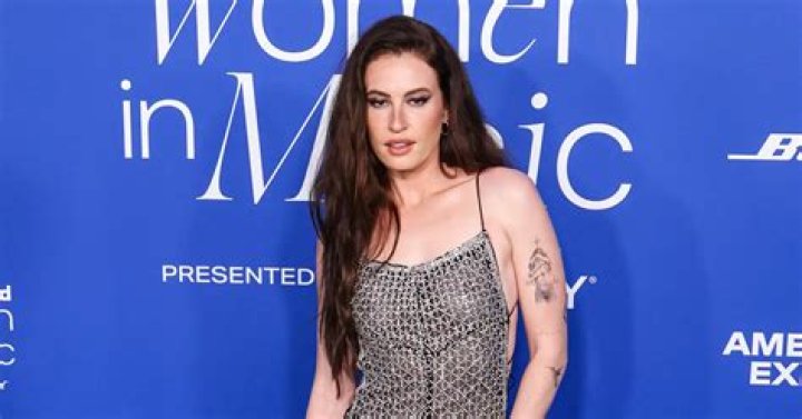 Who is Elliot Fletcher Dating Now