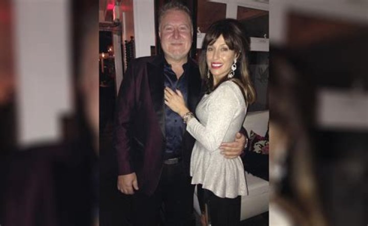 Who is Fabio Volo Dating Now?