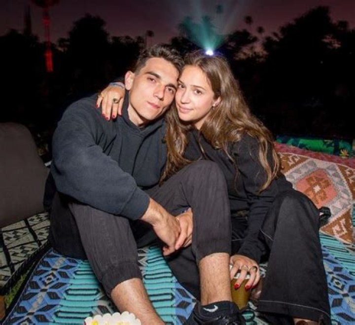 Who is Gideon Adlon Dating Now?