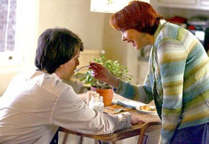 Who is Harriet Sansom Harris Dating Now