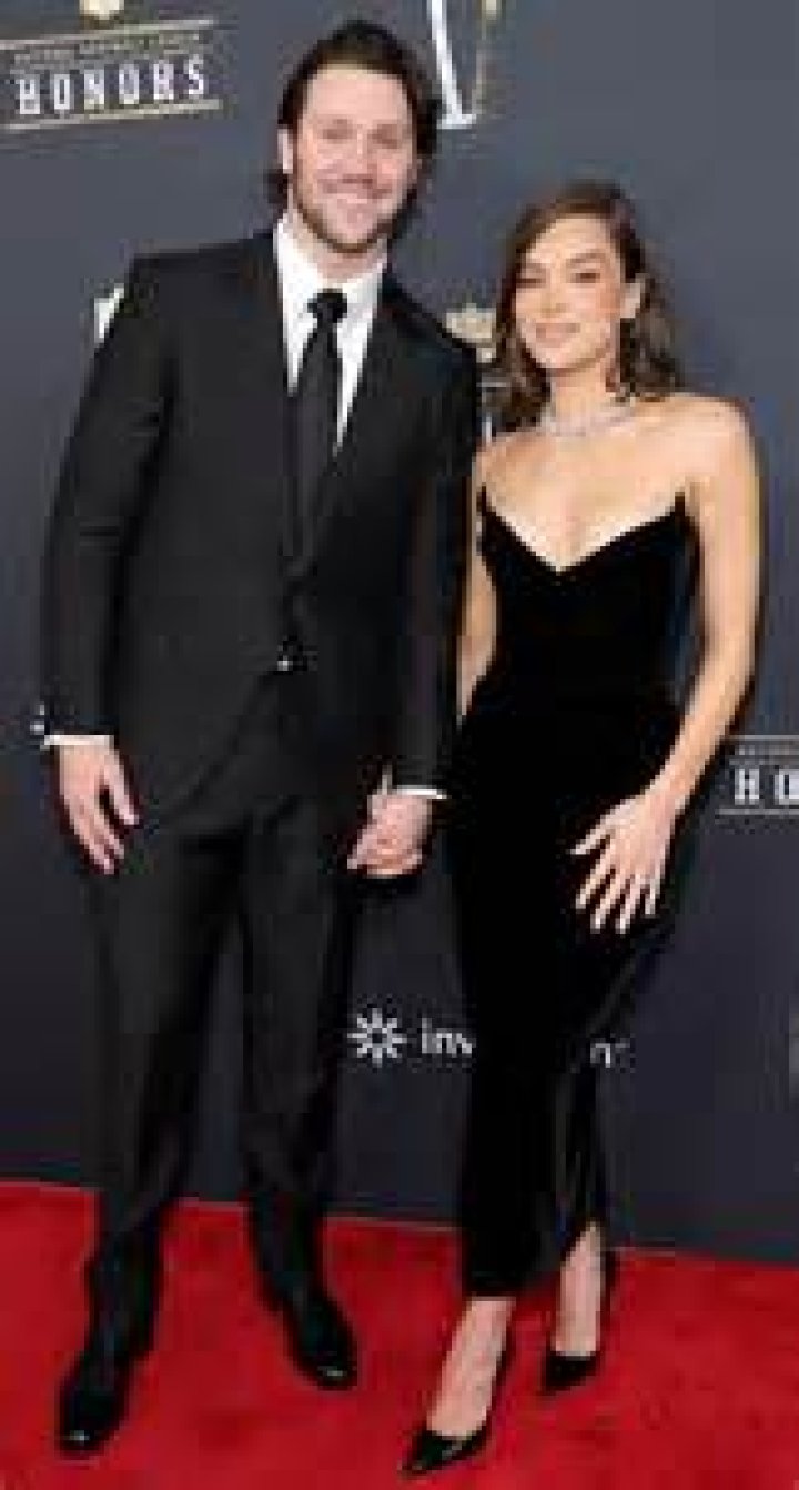 Who is Josh Phillips Dating Now