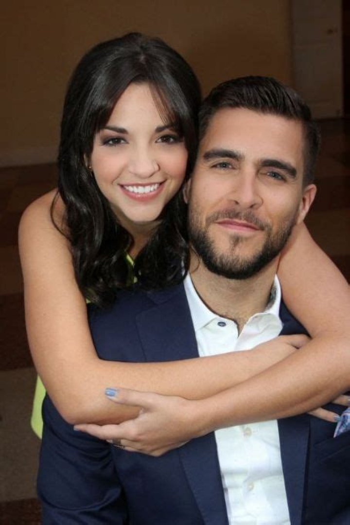 Who is Josh Segarra Dating Now?