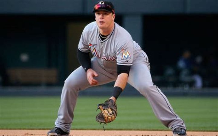 
Who is Justin Bour’s Girlfriend? Know about his Affairs and Dating Rumors