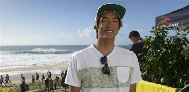 Who is Kanoa Igarashi Dating Now