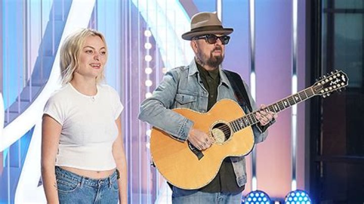 Who Is Kaya Stewart? Get To Know Dave Stewart’s Daughter On ‘Idol’ – Hollywood Life