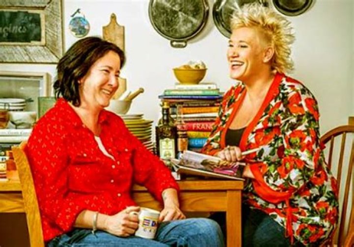 Who is Koren Grieveson Dating Now?