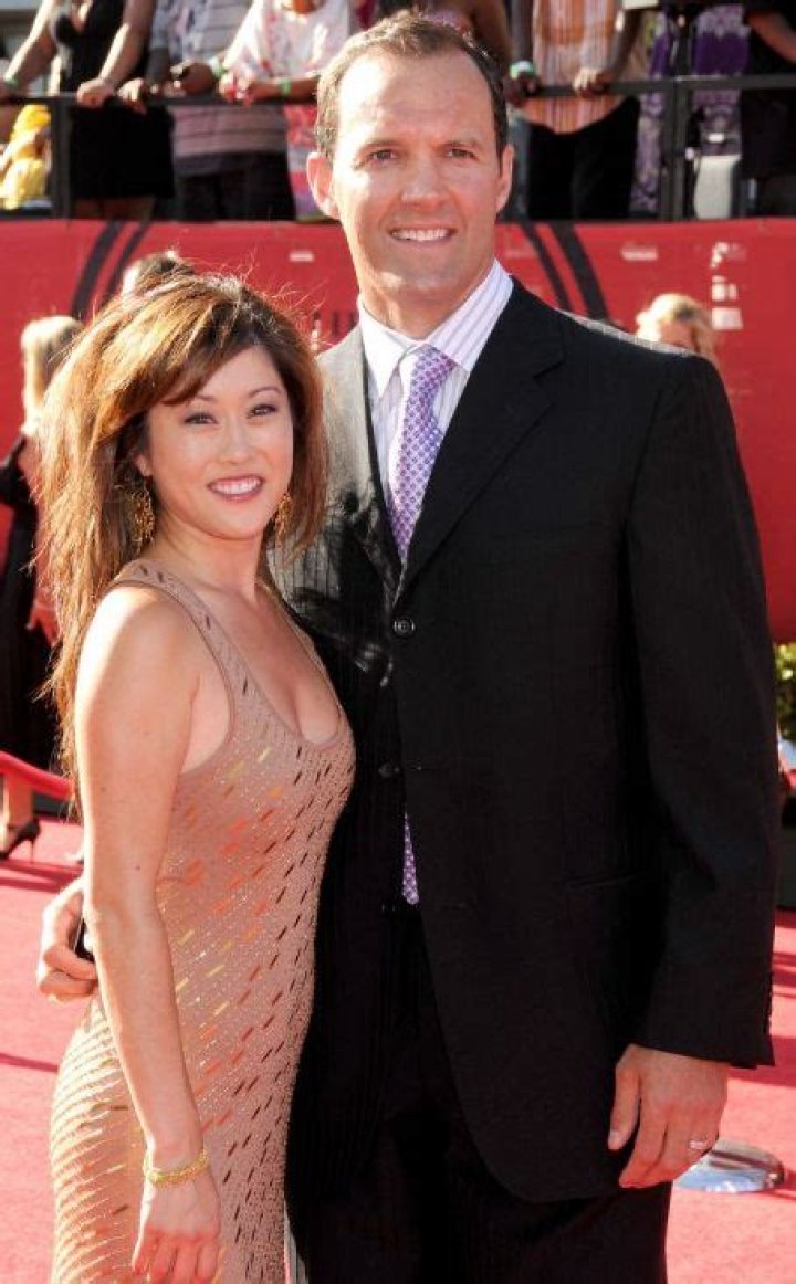 Who is Kristi Yamaguchi Dating Now