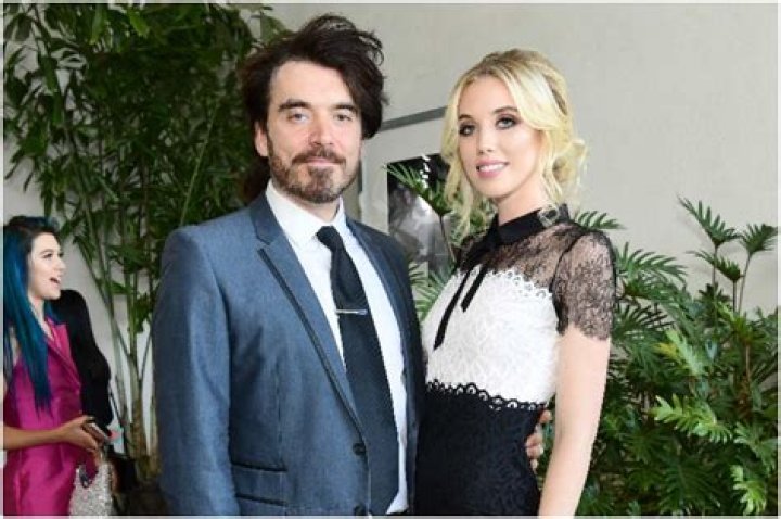 Who is Laura Clery Dating Now