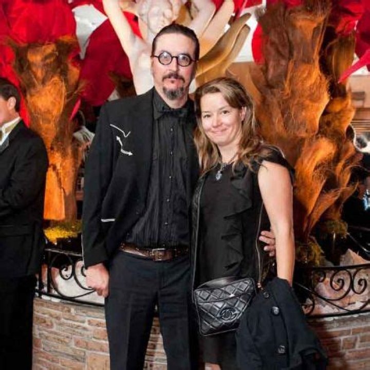 Who is Les Claypool Dating Now