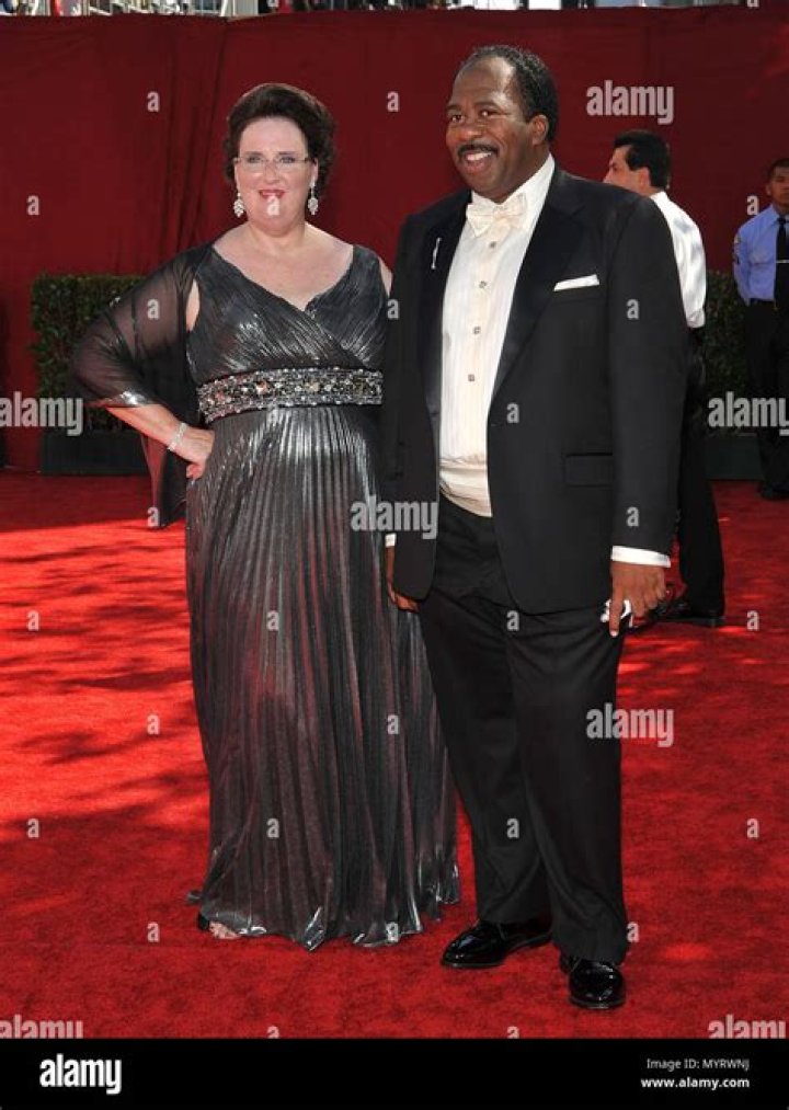 Who is Leslie David Baker Dating Now
